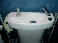 WiCi Concept Handwaschbecken, auf die Toilette anpassbare - Herr und Frau O (Frankreich - 25) - 2 auf 2